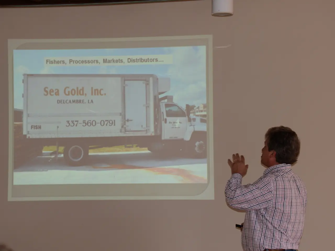 Epson's portable projector leaves a stellar impression