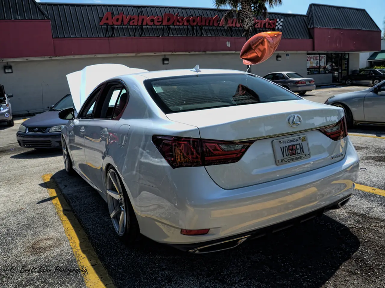 Exploring Options for In-Car Surveillance: A Look at Dashcam Models, Functionalities, and...