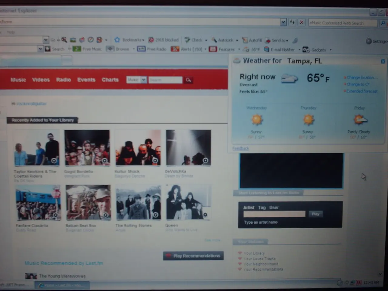 In this image we can see a website. There are videos and we can see text.