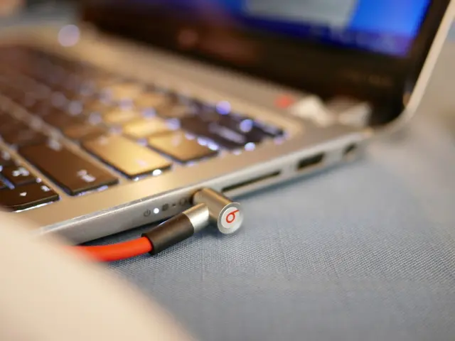 A screen-equipped USB-C cable could be your future accessory of choice for easier data and video...