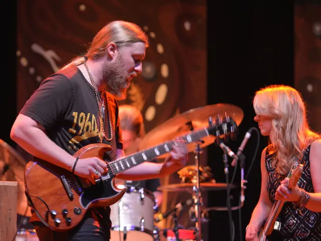 "Wolfgang Van Halen describes the argument for not including guitar solos in every song"