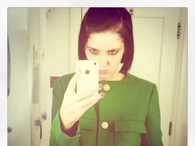 Modifying iPhone's Lock Screen Quick Actions