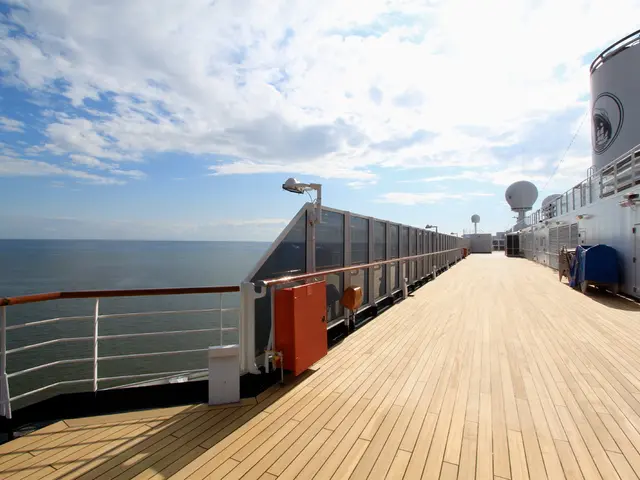 Week's Featured Picture: Back from the R/V Roger Revelle Voyage