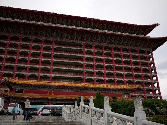 Does the Kaizen method demonstrate effectiveness in large-scale construction ventures?