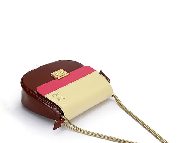 Exploring the Advantages of a Digitalized Supply Chain: Top 5 Perks!