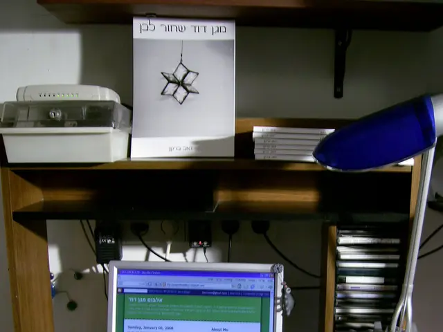 Are you planning to purchase the latest Kindle Colorsoft model with a storage capacity of 16GB, an...