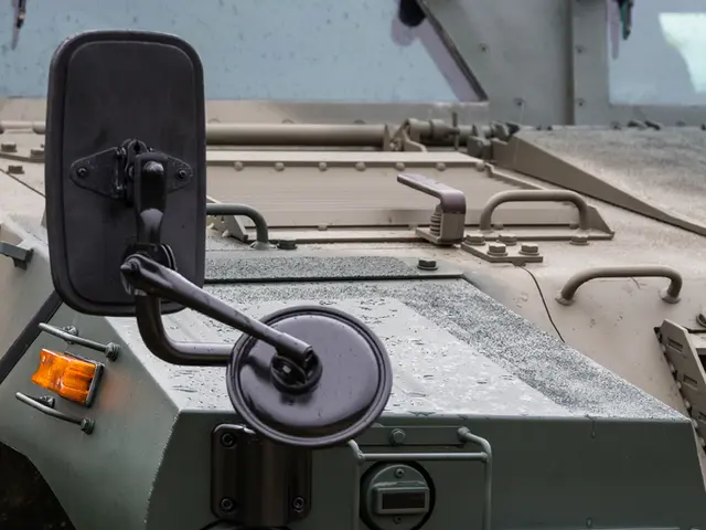 Jeep Wrangler tire upgrade from 32" to 35": Tire store employee advises replacement of spare mount...