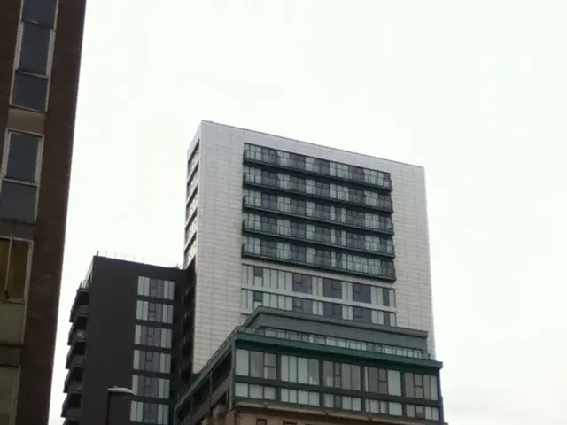 Learning AI to Recognize Traffic Signals